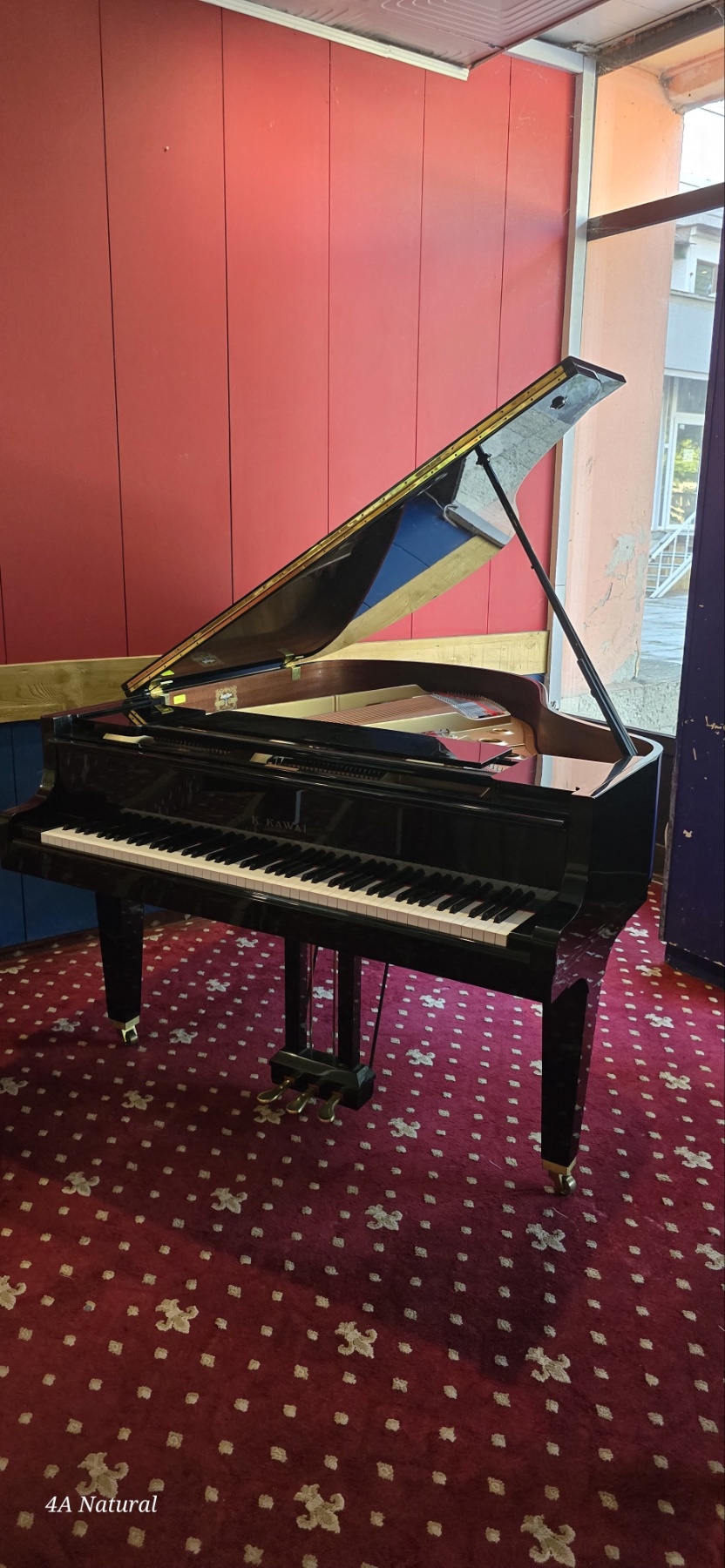 K. Kawai GE-3 – Японски салонен роял